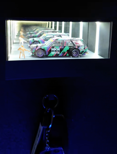 Urban Lilac | Mirror Bay